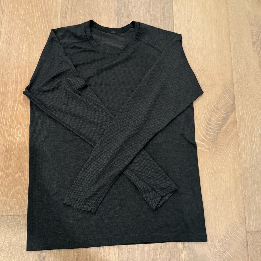 Lululemon Men's Dark Grey Long Sleeve Shirt